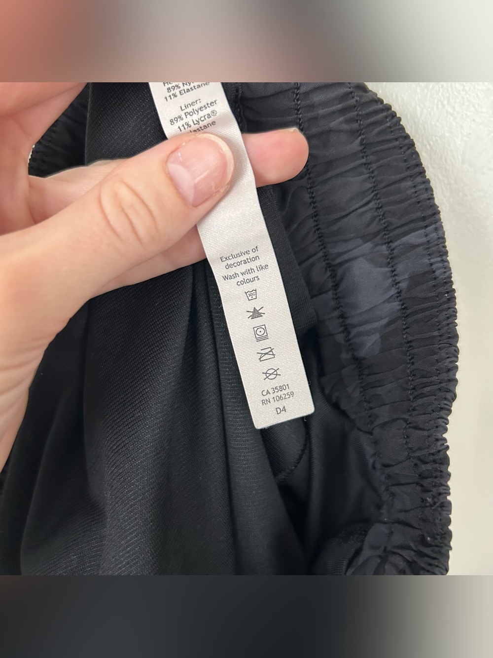 Lululemon Hotty Hot Short II *Long 4" Incognito Camo Multi Grey/Black Size 10 - Picture 9 of 13
